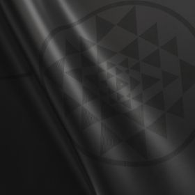 Йога постелка ЧЕРЕН ФЕНИКС ЯНТРА с разграфяване