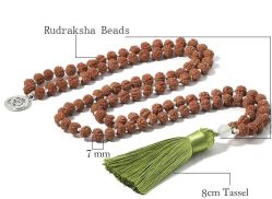 Мала от дребна Рудракша 5-6 мм и символ Ом
